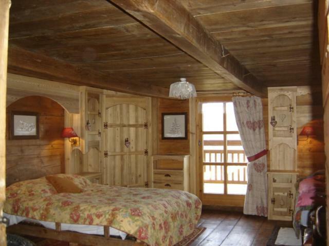 Reine Des Aravis - Chalet Isole Flumet Exterior foto